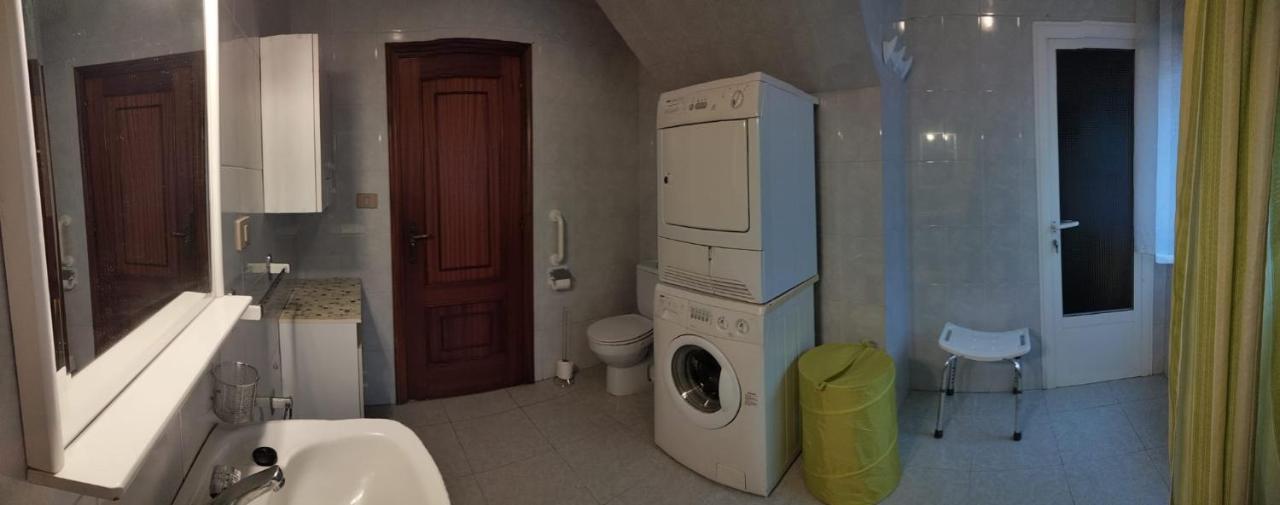 Santa María Vivienda Familiar En La Ria De Vigoヴィラ エクステリア 写真